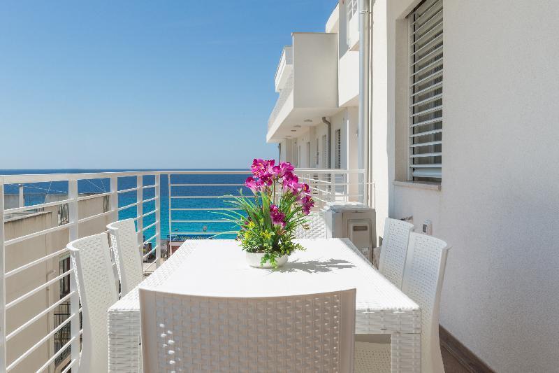 Spuma Di Mare Aparthotel Gallipoli Exterior photo