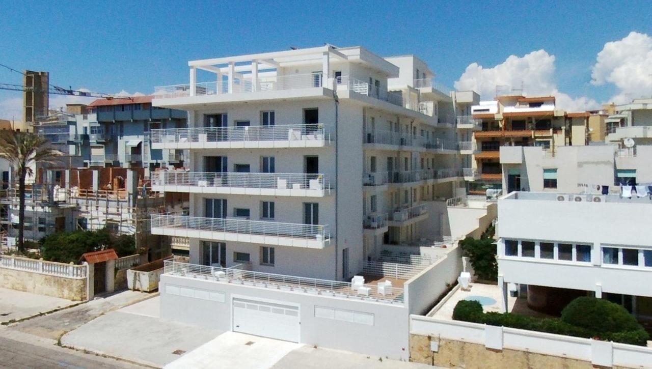 Spuma Di Mare Aparthotel Gallipoli Exterior photo
